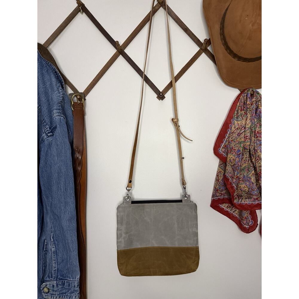 HANDMADE S.O. Waxed Canvas Crossbody Bag Leather Strap Zip Closure